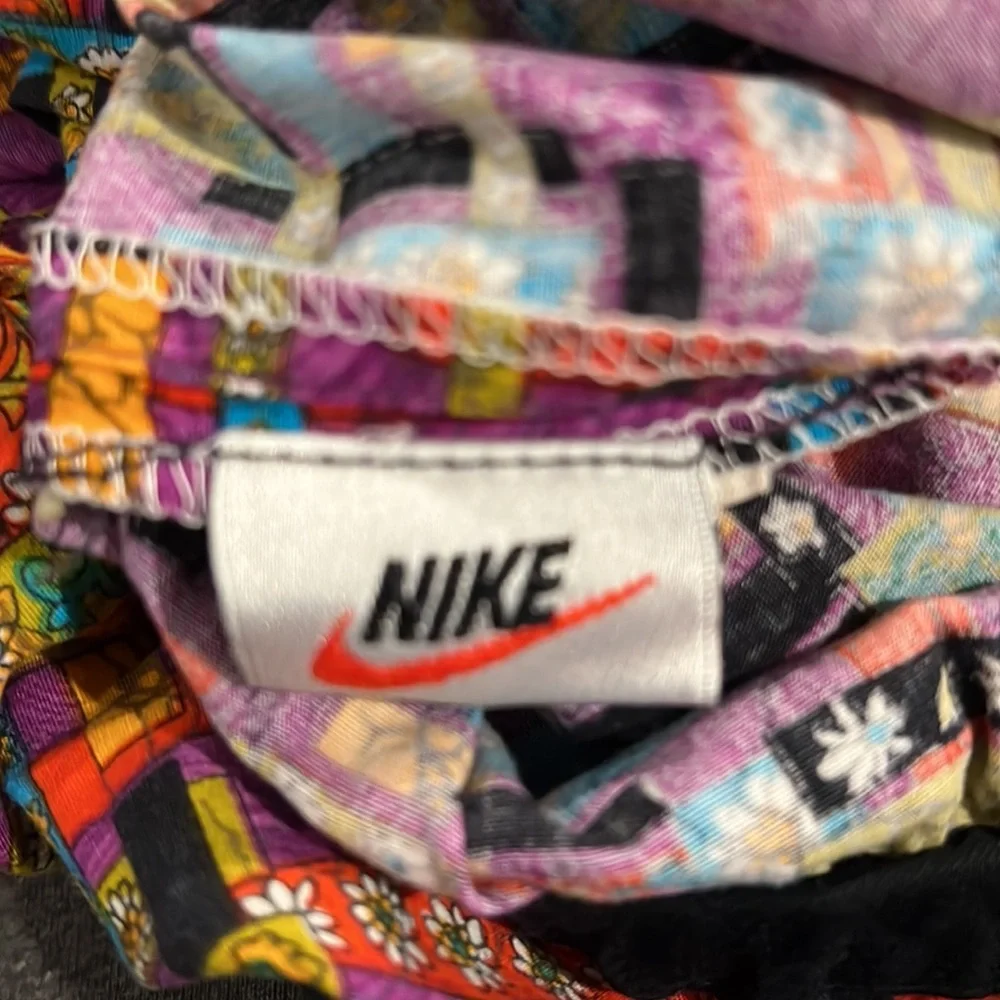 🔹 Vintage Nike Wide Leg Colorful Cotton Skater Shorts